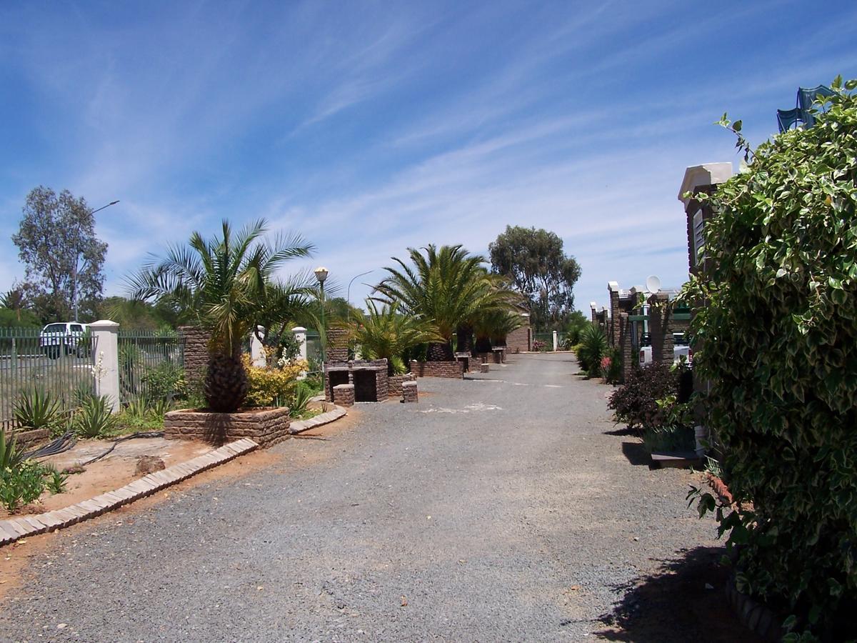 Gables Inn Colesberg Bagian luar foto